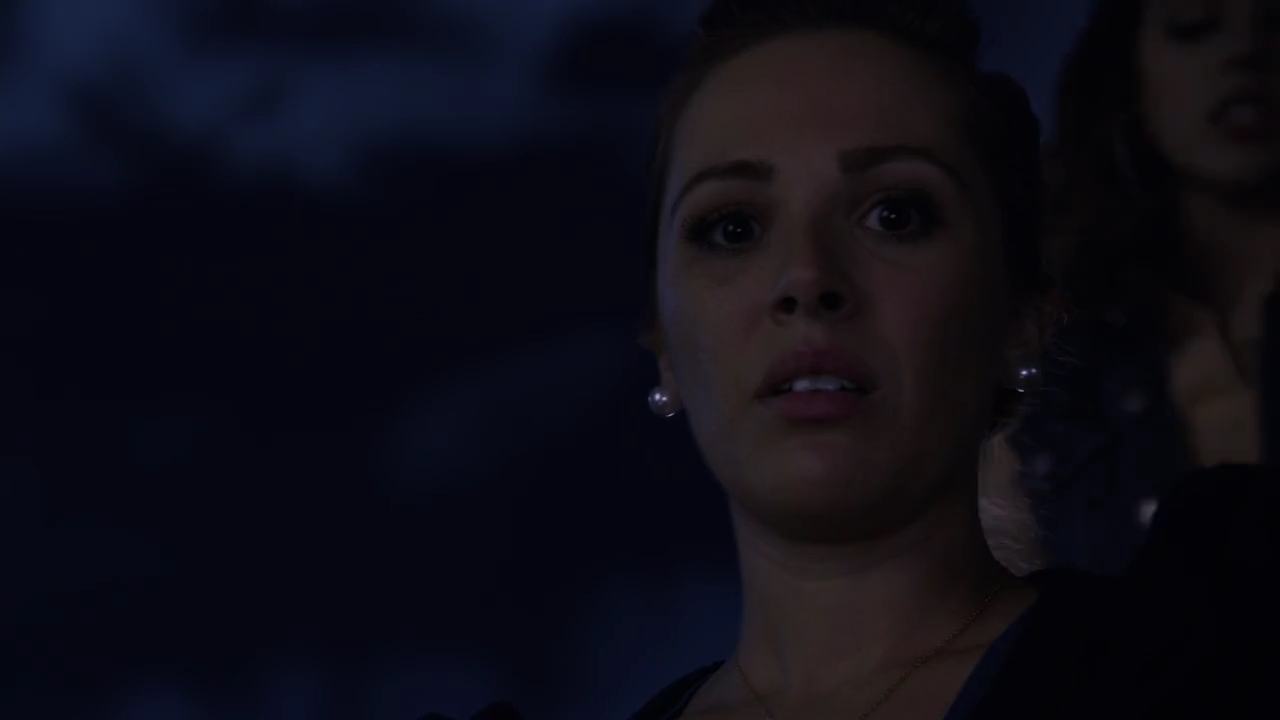 Charmed-Online-dot-nl_Charmed-1x06KappaSpirit01788.jpg