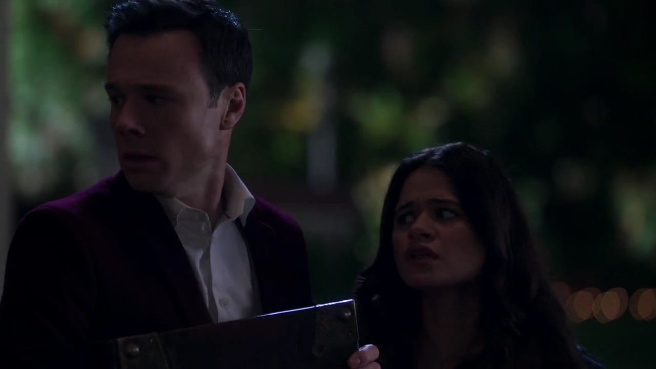 Charmed-Online-dot-nl_Charmed-1x06KappaSpirit01851.jpg