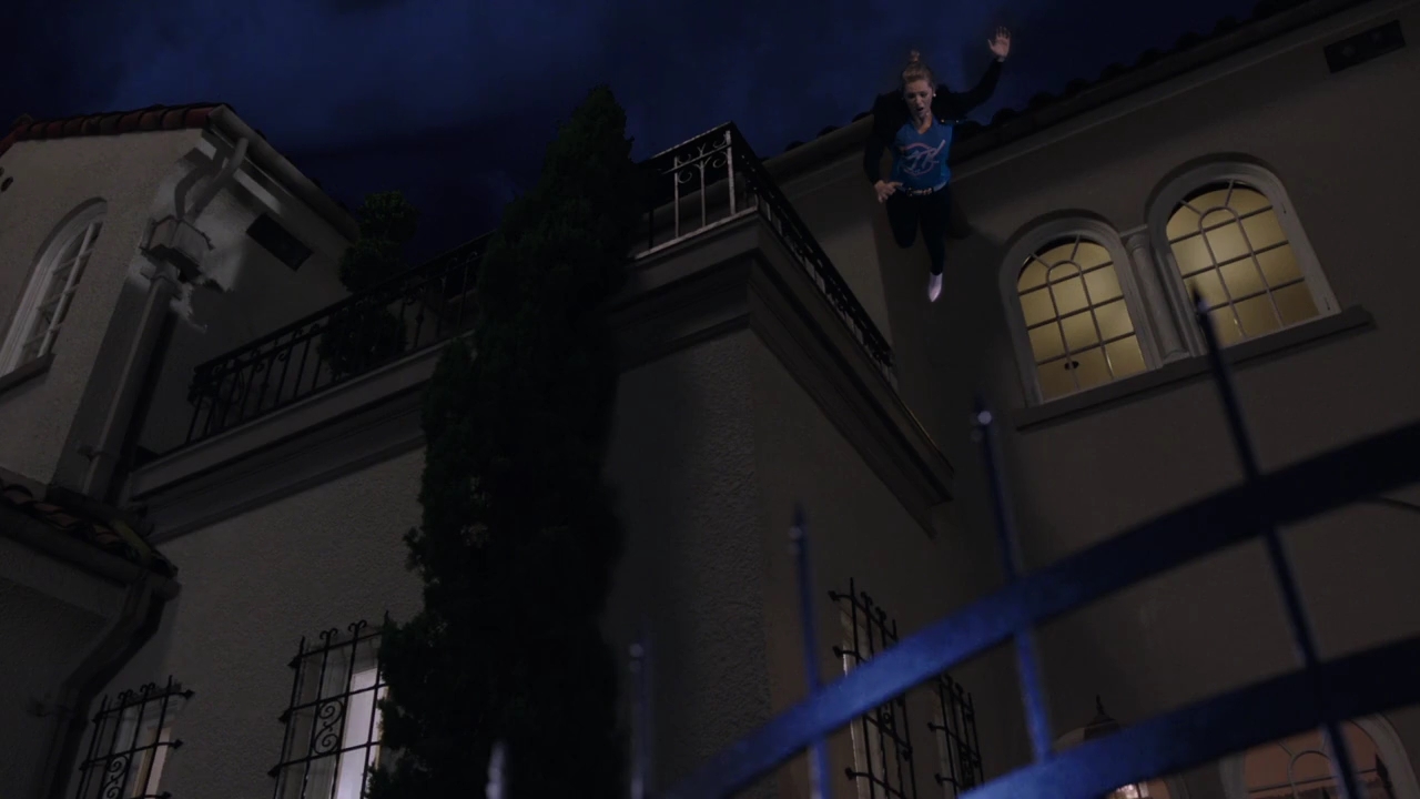 Charmed-Online-dot-nl_Charmed-1x06KappaSpirit01877.jpg