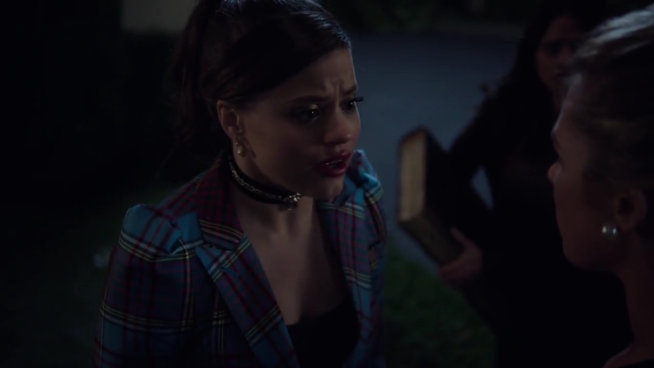 Charmed-Online-dot-nl_Charmed-1x06KappaSpirit01921.jpg