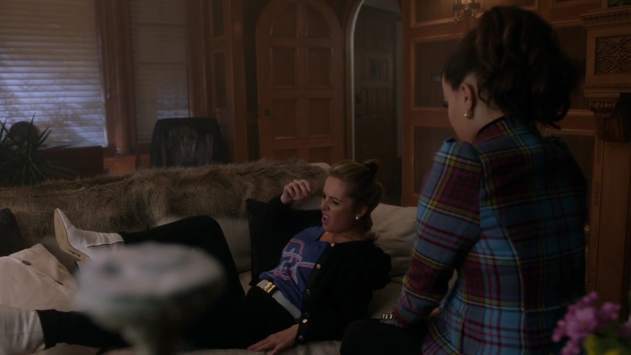 Charmed-Online-dot-nl_Charmed-1x06KappaSpirit01973.jpg