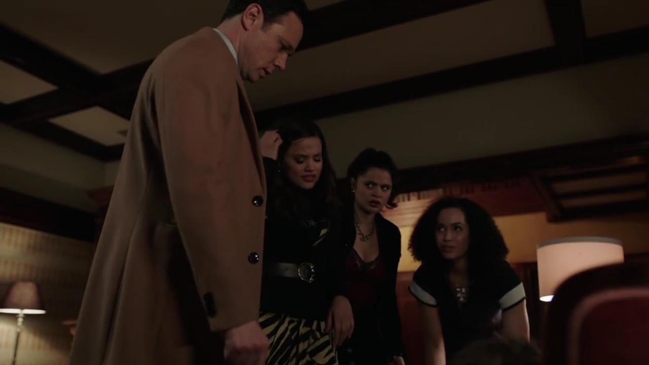 Charmed-Online-dot-nl_Charmed-1x07OutofScythe00546.jpg