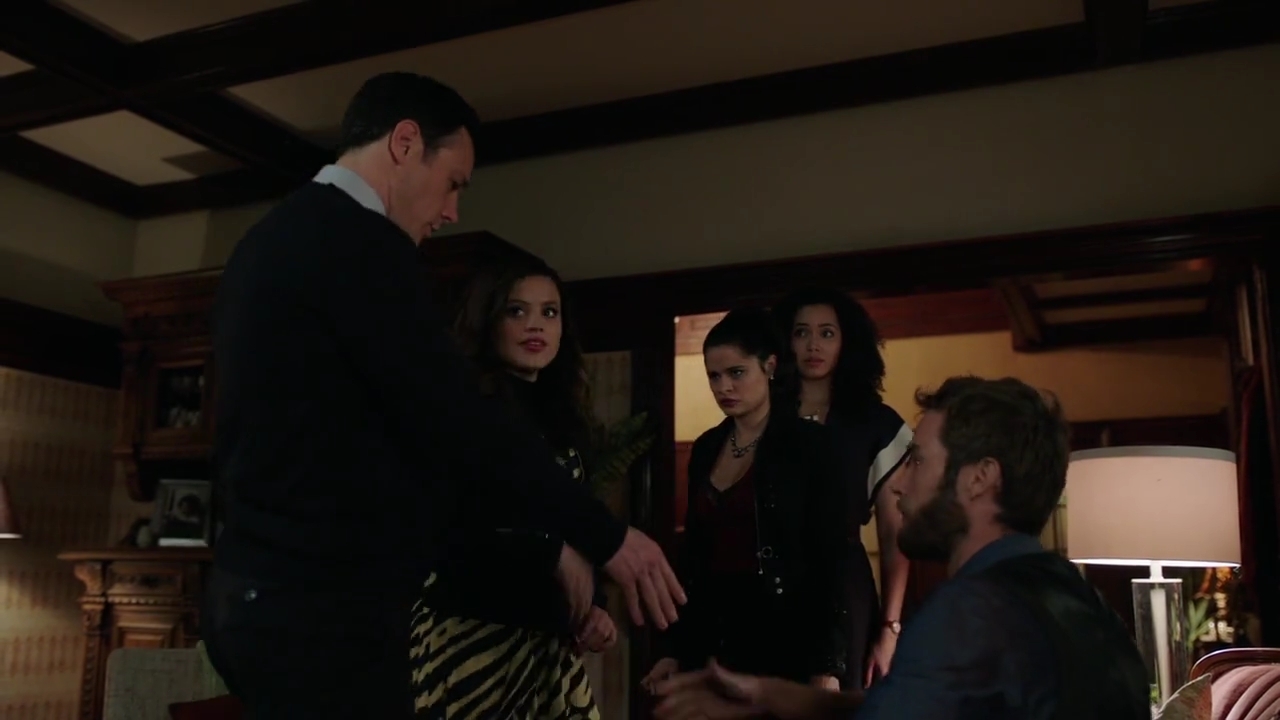 Charmed-Online-dot-nl_Charmed-1x07OutofScythe00602.jpg