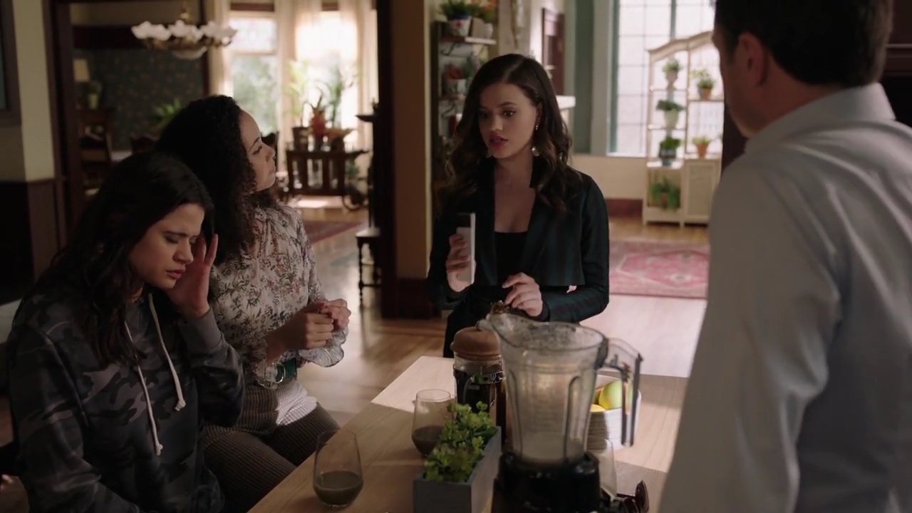 Charmed-Online-dot-nl_Charmed-1x07OutofScythe00854.jpg Charmed-Online-dot-nl_Charmed-1x07OutofScythe00854.jpg