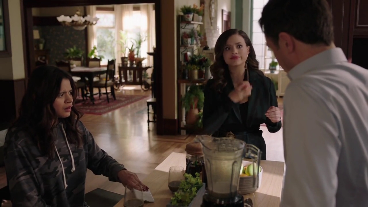 Charmed-Online-dot-nl_Charmed-1x07OutofScythe00872.jpg