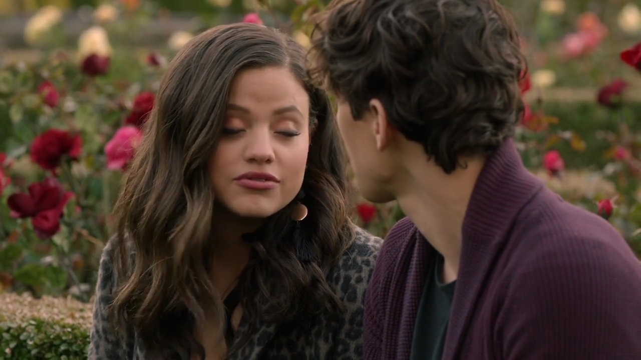 Charmed-Online-dot-nl_Charmed-1x07OutofScythe00913.jpg