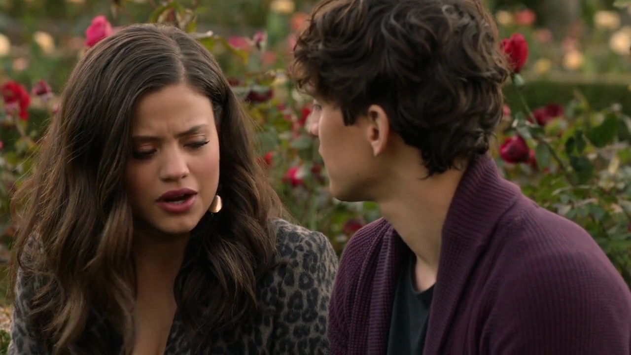Charmed-Online-dot-nl_Charmed-1x07OutofScythe00969.jpg