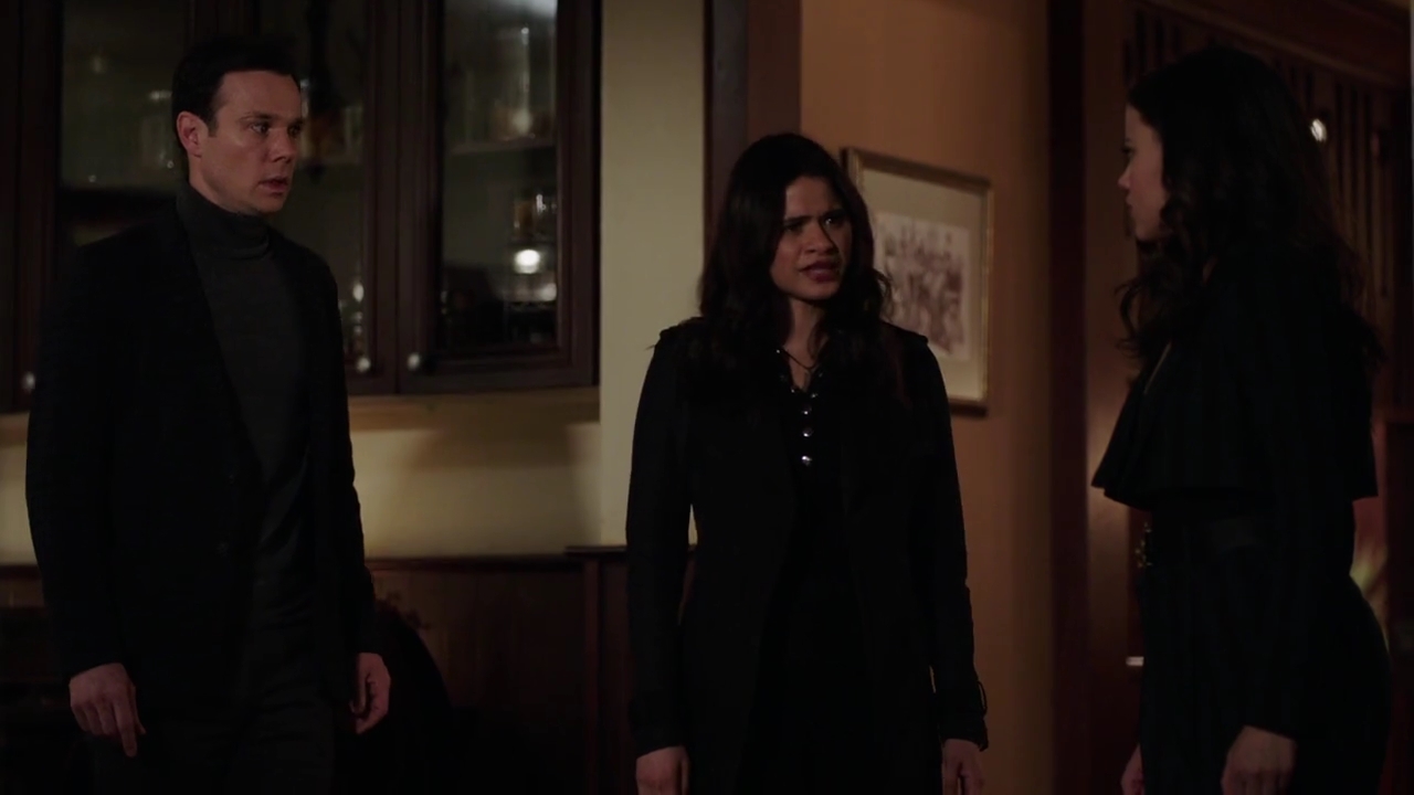 Charmed-Online-dot-nl_Charmed-1x07OutofScythe01370.jpg