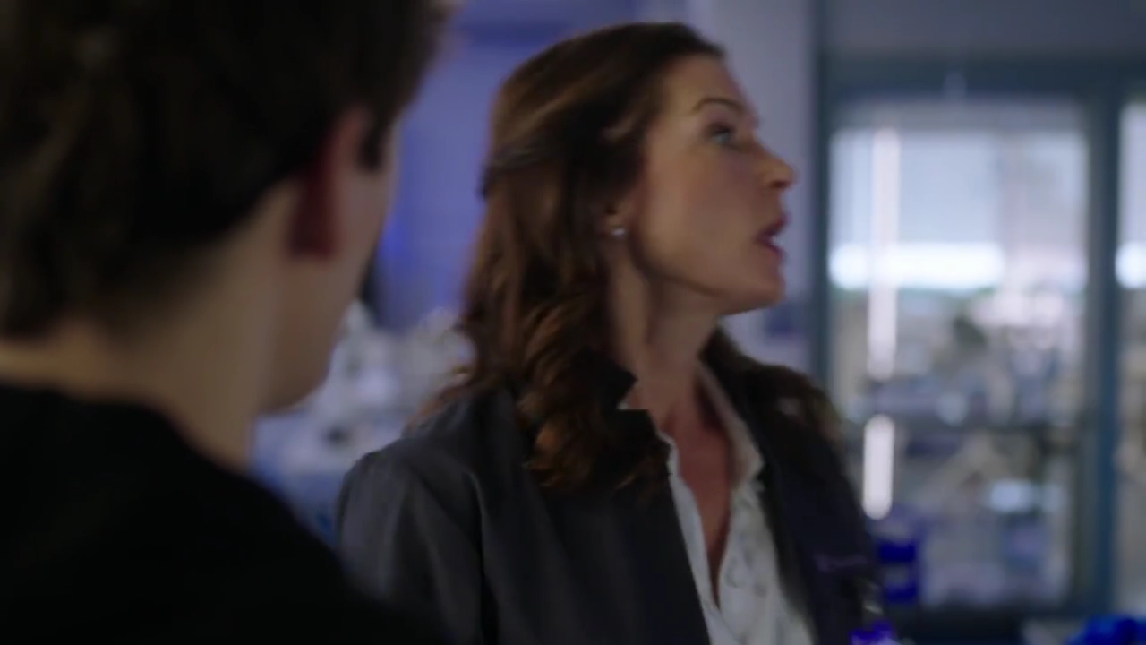 Charmed-Online-dot-nl_Charmed-1x09JingleHell00492.jpg Charmed-Online-dot-nl_Charmed-1x09JingleHell00492.jpg