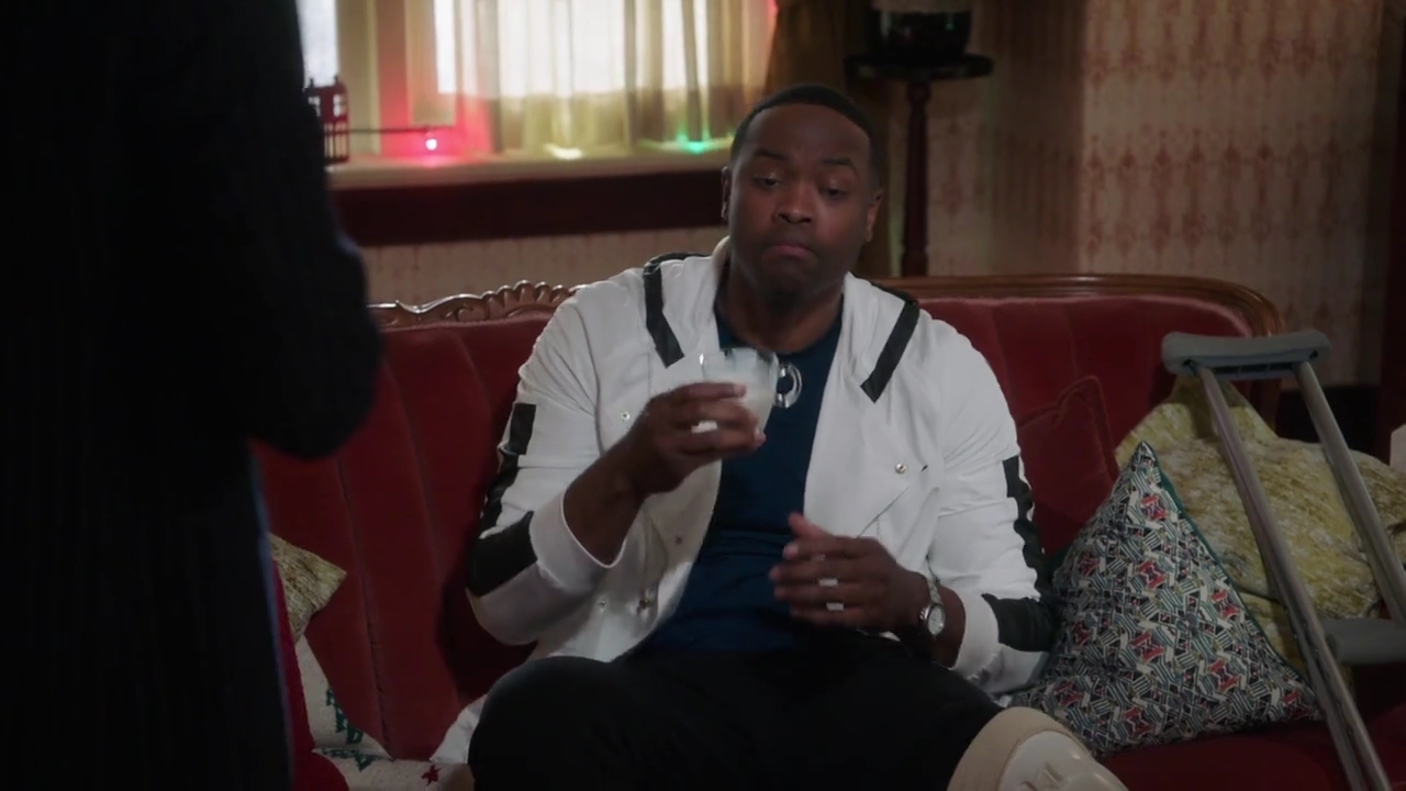 Charmed-Online-dot-nl_Charmed-1x09JingleHell00649.jpg Charmed-Online-dot-nl_Charmed-1x09JingleHell00649.jpg