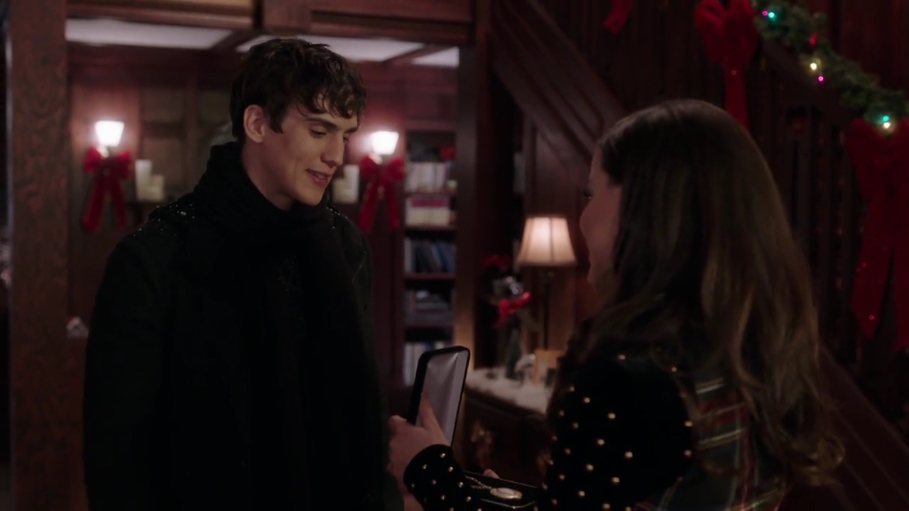 Charmed-Online-dot-nl_Charmed-1x09JingleHell00715.jpg Charmed-Online-dot-nl_Charmed-1x09JingleHell00715.jpg