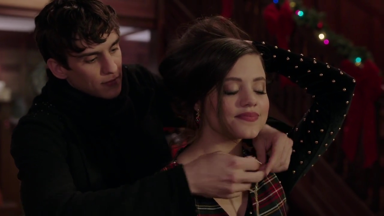 Charmed-Online-dot-nl_Charmed-1x09JingleHell00727.jpg Charmed-Online-dot-nl_Charmed-1x09JingleHell00727.jpg