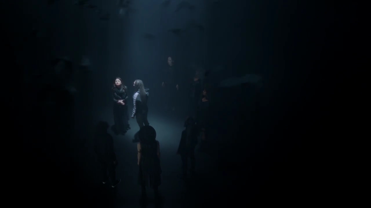 Charmed-Online-dot-nl_Charmed-1x09JingleHell00835.jpg Charmed-Online-dot-nl_Charmed-1x09JingleHell00835.jpg