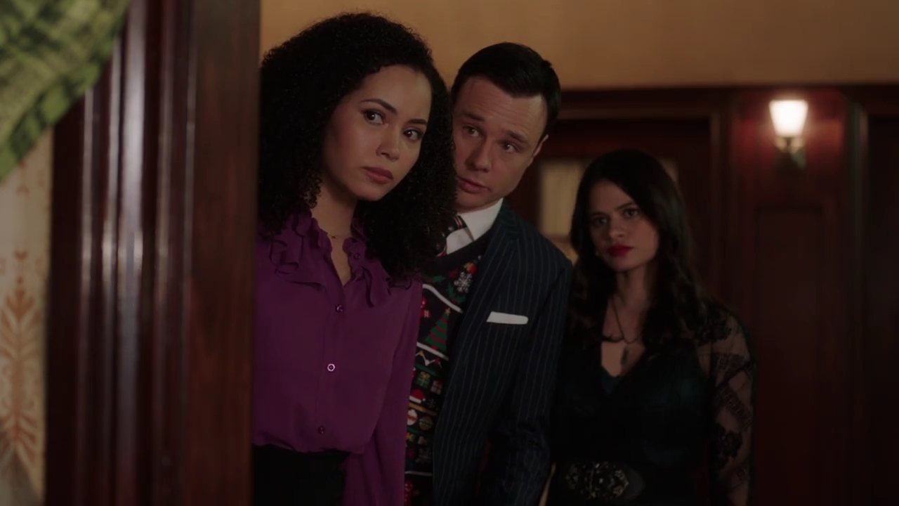 Charmed-Online-dot-nl_Charmed-1x09JingleHell00893.jpg