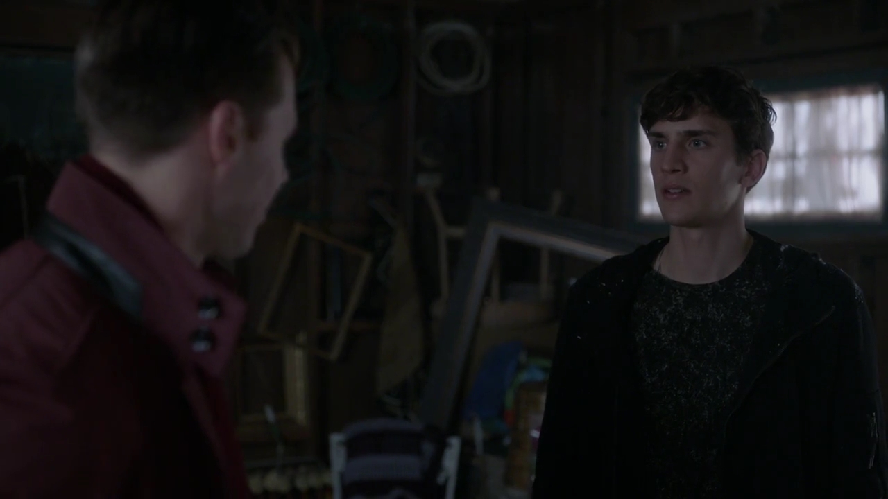 Charmed-Online-dot-nl_Charmed-1x09JingleHell00994.jpg Charmed-Online-dot-nl_Charmed-1x09JingleHell00994.jpg