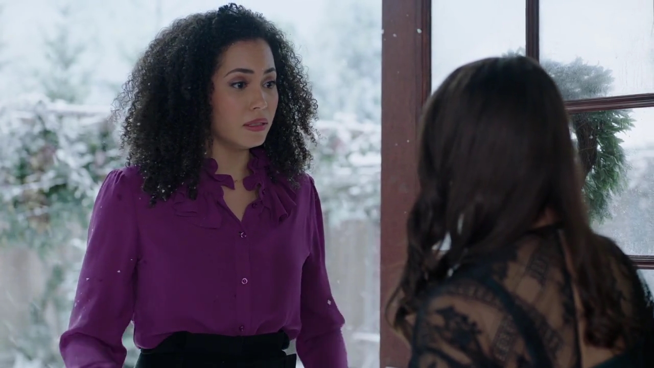 Charmed-Online-dot-nl_Charmed-1x09JingleHell01085.jpg