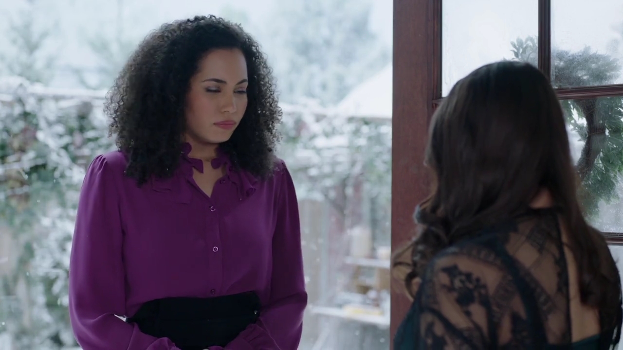 Charmed-Online-dot-nl_Charmed-1x09JingleHell01107.jpg Charmed-Online-dot-nl_Charmed-1x09JingleHell01107.jpg