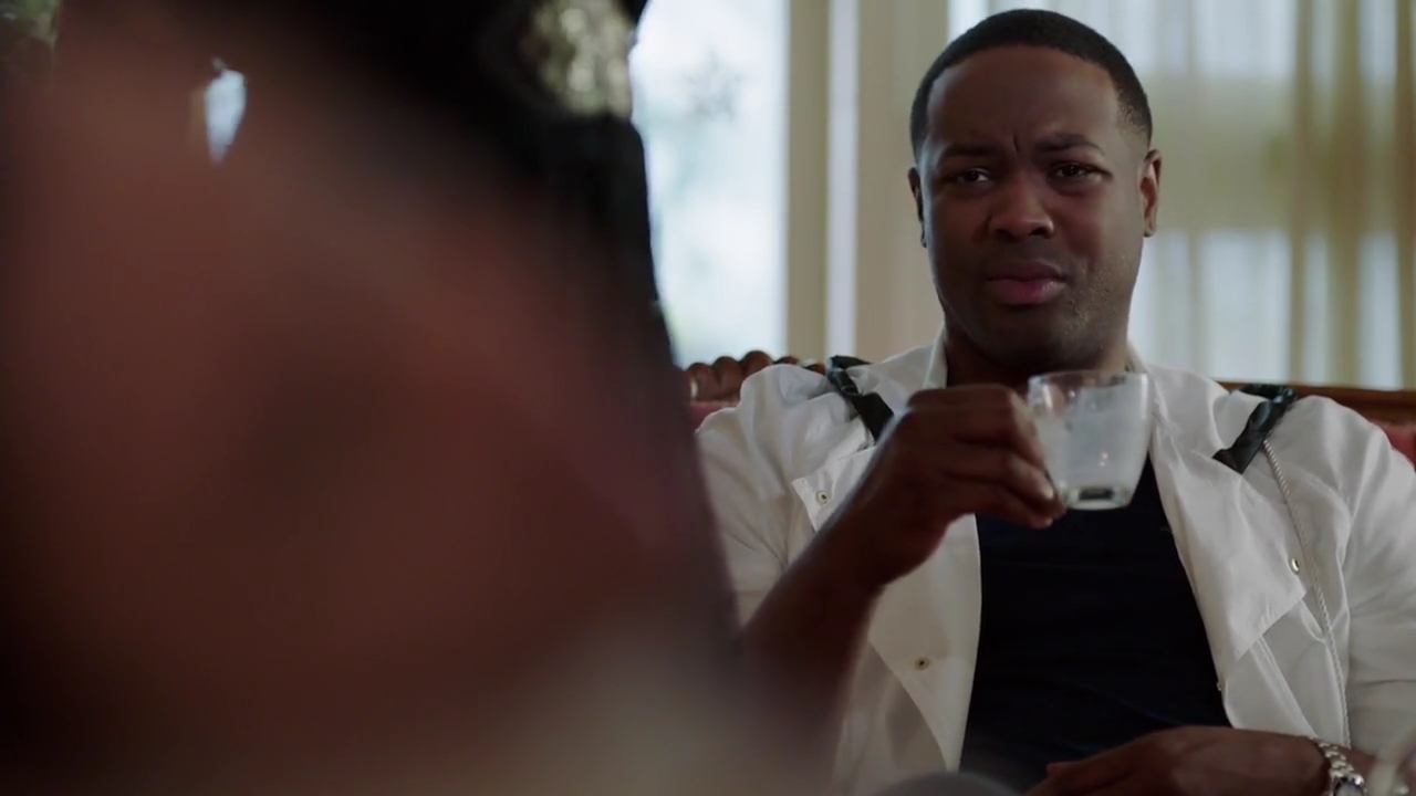 Charmed-Online-dot-nl_Charmed-1x09JingleHell01169.jpg