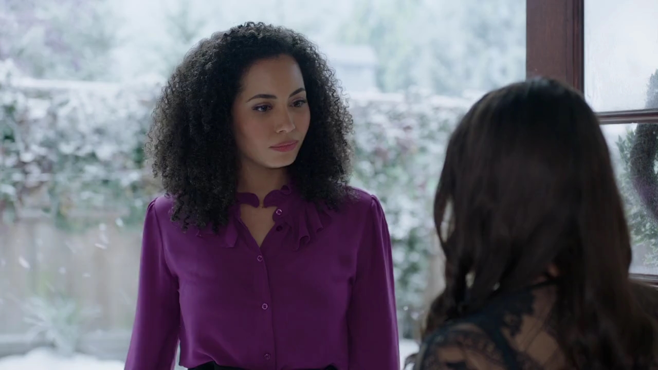 Charmed-Online-dot-nl_Charmed-1x09JingleHell01179.jpg