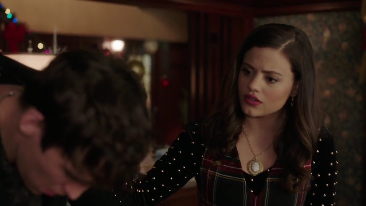 Charmed-Online-dot-nl_Charmed-1x09JingleHell01277.jpg