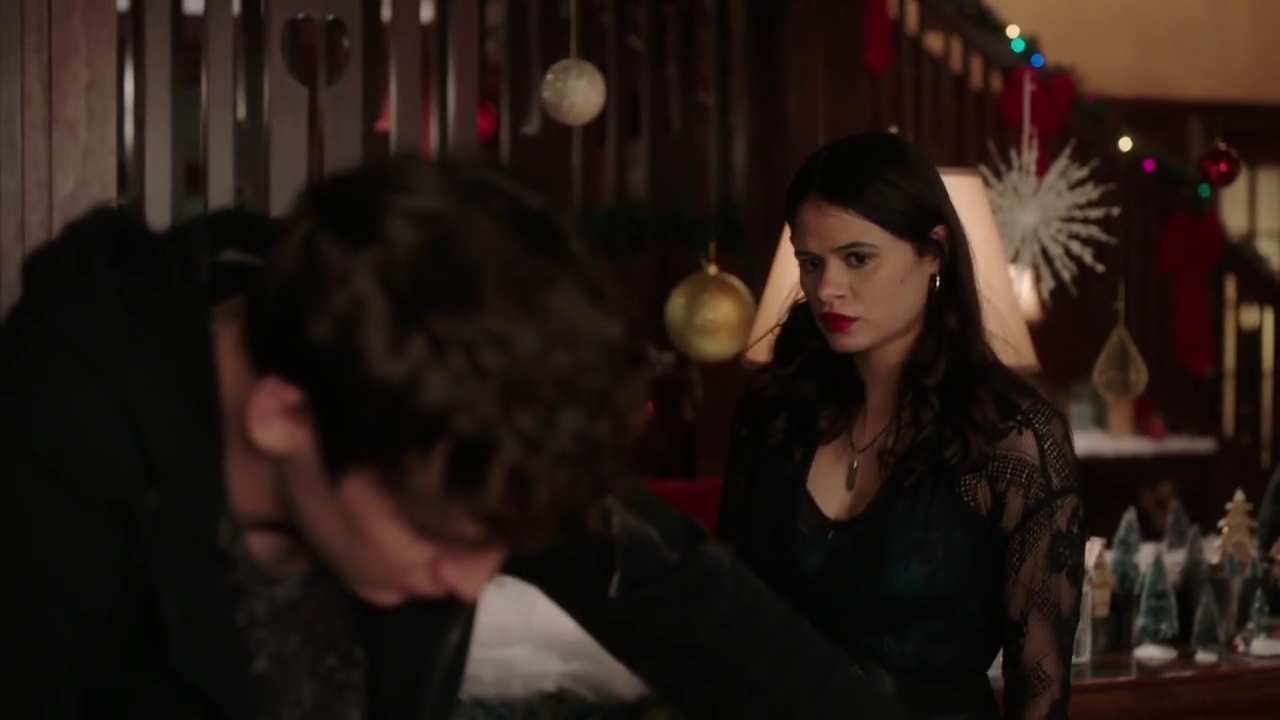 Charmed-Online-dot-nl_Charmed-1x09JingleHell01328.jpg