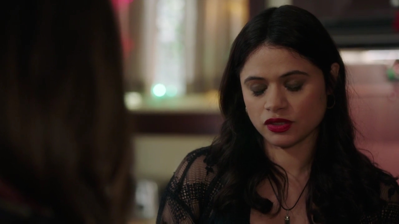 Charmed-Online-dot-nl_Charmed-1x09JingleHell01351.jpg