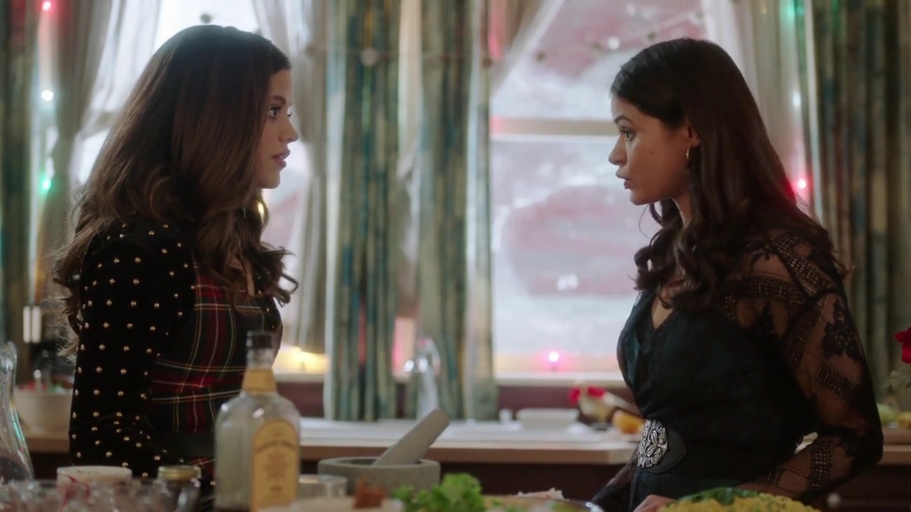 Charmed-Online-dot-nl_Charmed-1x09JingleHell01366.jpg