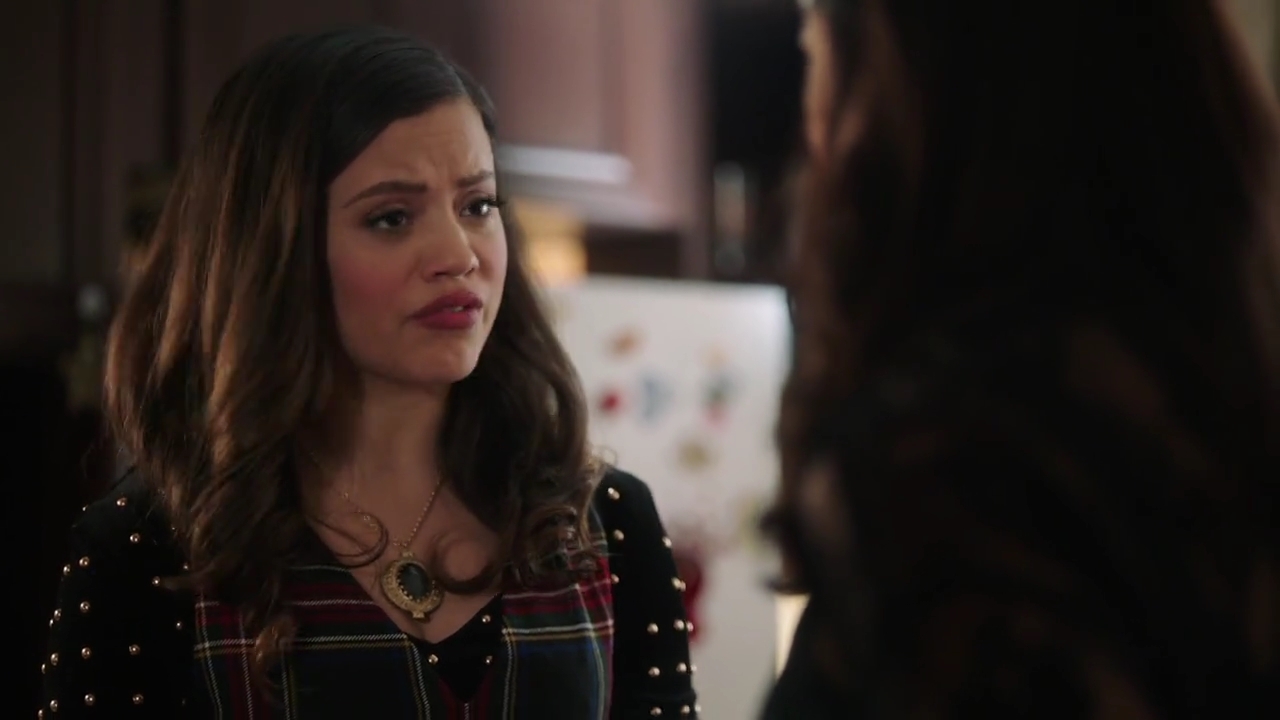 Charmed-Online-dot-nl_Charmed-1x09JingleHell01376.jpg