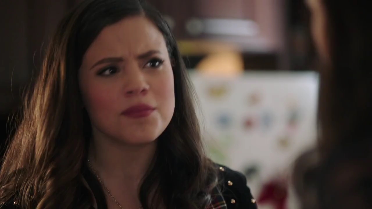 Charmed-Online-dot-nl_Charmed-1x09JingleHell01402.jpg Charmed-Online-dot-nl_Charmed-1x09JingleHell01402.jpg