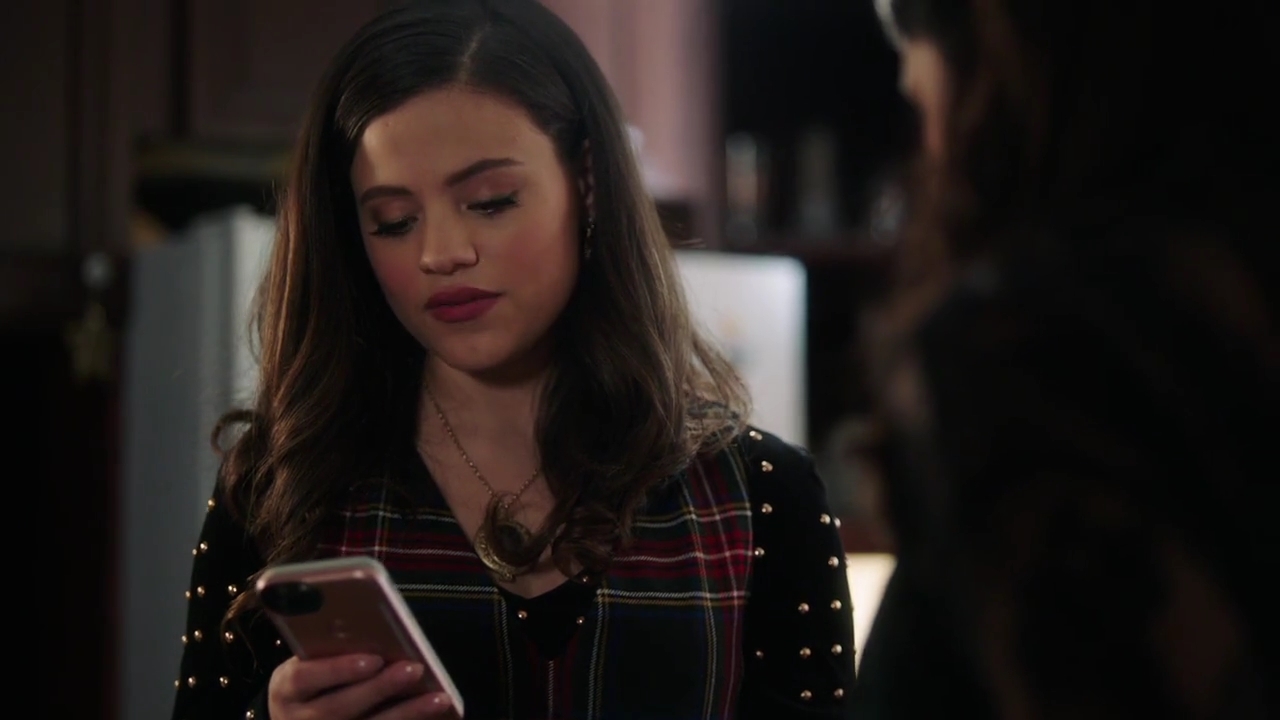 Charmed-Online-dot-nl_Charmed-1x09JingleHell01419.jpg