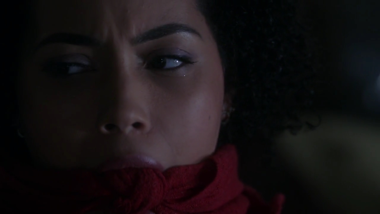 Charmed-Online-dot-nl_Charmed-1x09JingleHell01450.jpg