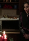 Charmed-Online-dot-nl_Charmed-1x09JingleHell02106.jpg