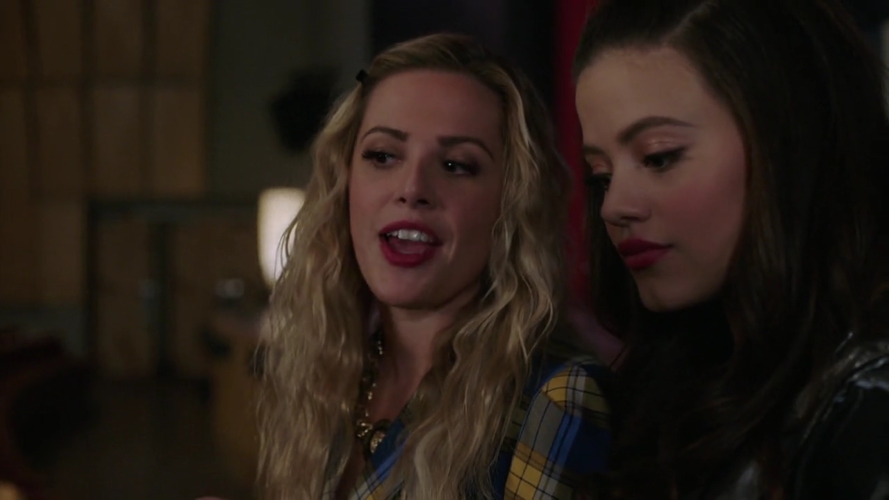 Charmed-Online-dot-nl_Charmed-1x11WitchPerfect00704.jpg