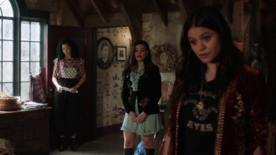 Charmed-Online-dot-nl_Charmed-1x11WitchPerfect00210.jpg