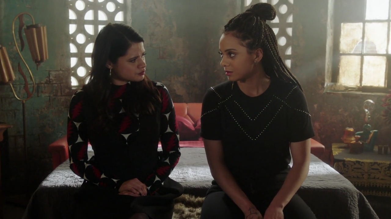 Charmed-Online-dot-nl_Charmed-1x13ManicPixieNightmare01134.jpg
