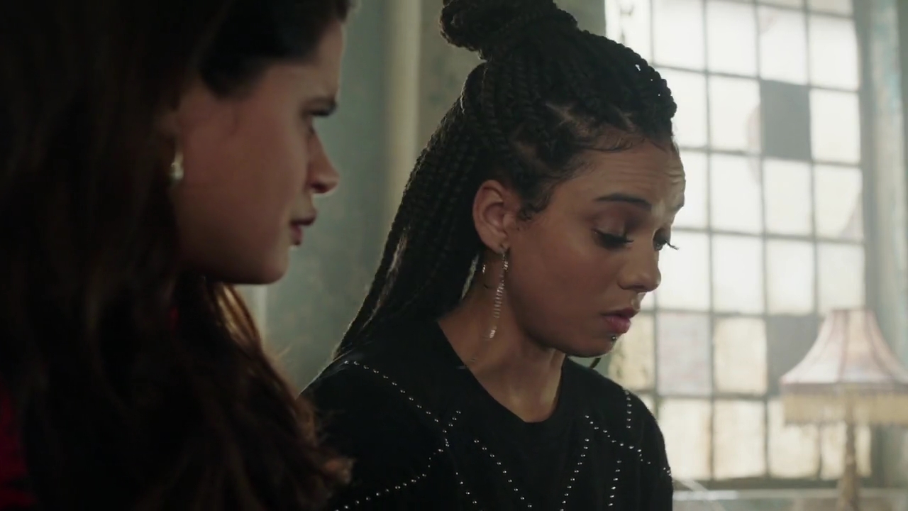 Charmed-Online-dot-nl_Charmed-1x13ManicPixieNightmare01162.jpg Charmed-Online-dot-nl_Charmed-1x13ManicPixieNightmare01162.jpg