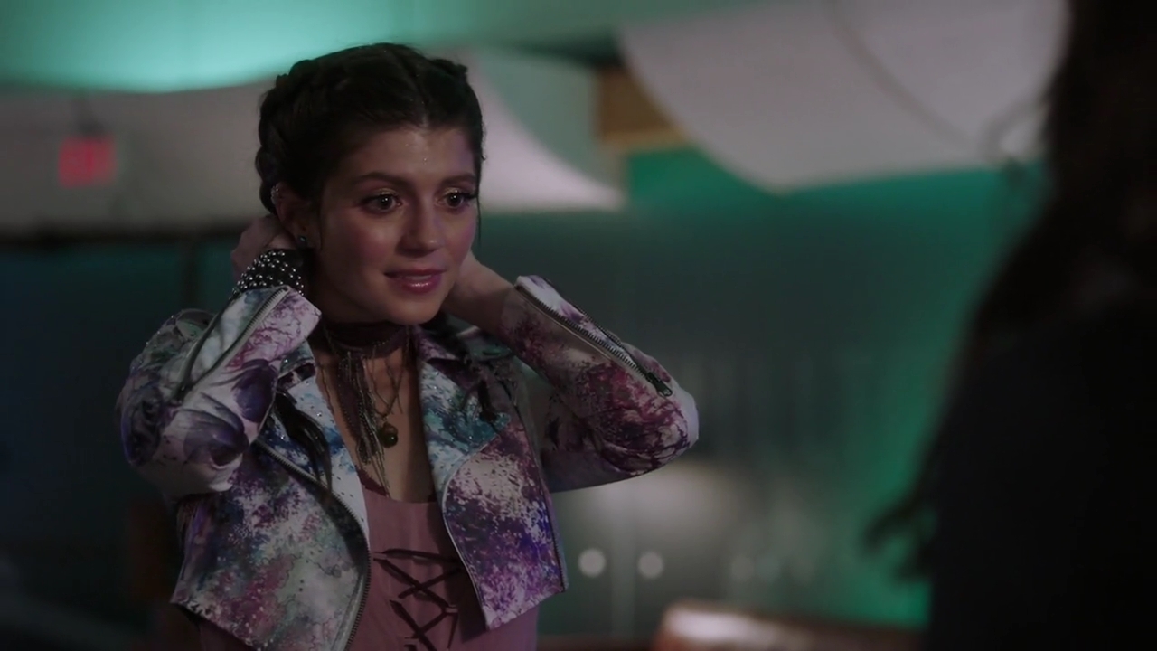 Charmed-Online-dot-nl_Charmed-1x13ManicPixieNightmare02010.jpg Charmed-Online-dot-nl_Charmed-1x13ManicPixieNightmare02010.jpg