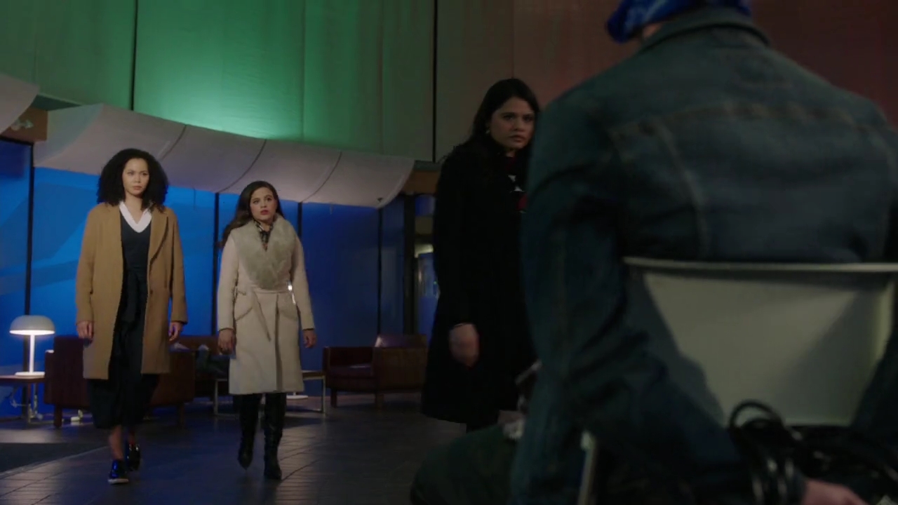 Charmed-Online-dot-nl_Charmed-1x13ManicPixieNightmare02071.jpg Charmed-Online-dot-nl_Charmed-1x13ManicPixieNightmare02071.jpg