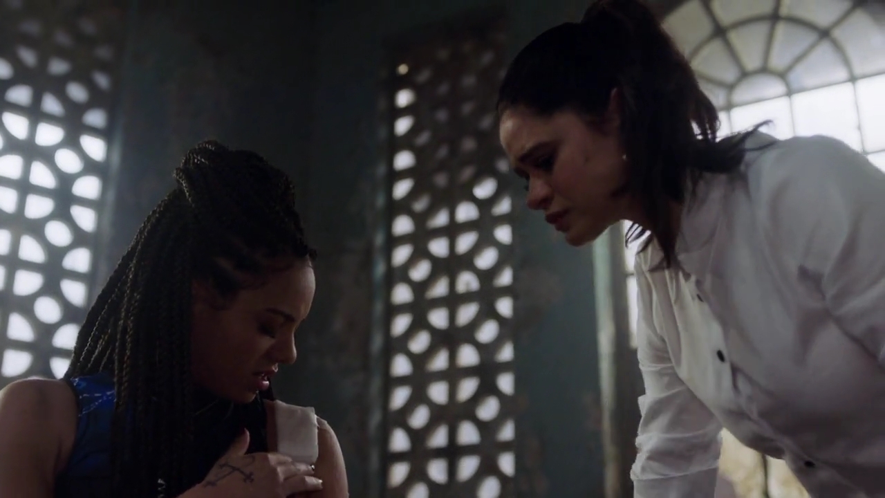 Charmed-Online-dot-nl_Charmed-1x14TouchedByADemon00032.jpg Charmed-Online-dot-nl_Charmed-1x14TouchedByADemon00032.jpg