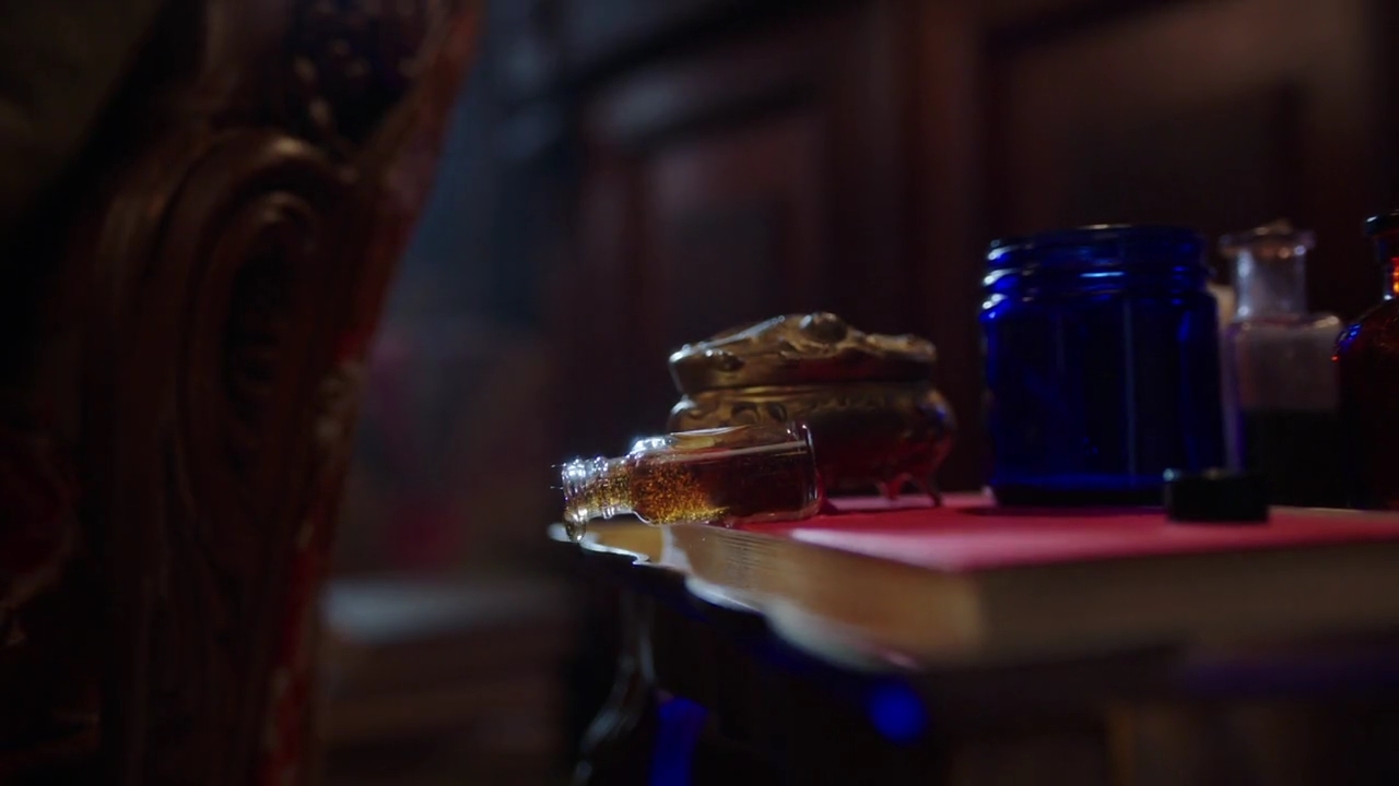 Charmed-Online-dot-nl_Charmed-1x14TouchedByADemon00529.jpg Charmed-Online-dot-nl_Charmed-1x14TouchedByADemon00529.jpg