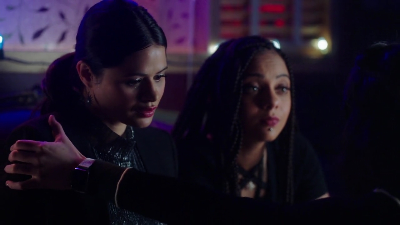 Charmed-Online-dot-nl_Charmed-1x14TouchedByADemon00943.jpg Charmed-Online-dot-nl_Charmed-1x14TouchedByADemon00943.jpg