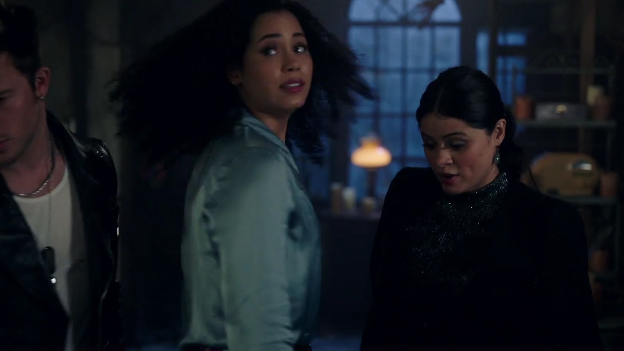 Charmed-Online-dot-nl_Charmed-1x14TouchedByADemon01979.jpg Charmed-Online-dot-nl_Charmed-1x14TouchedByADemon01979.jpg