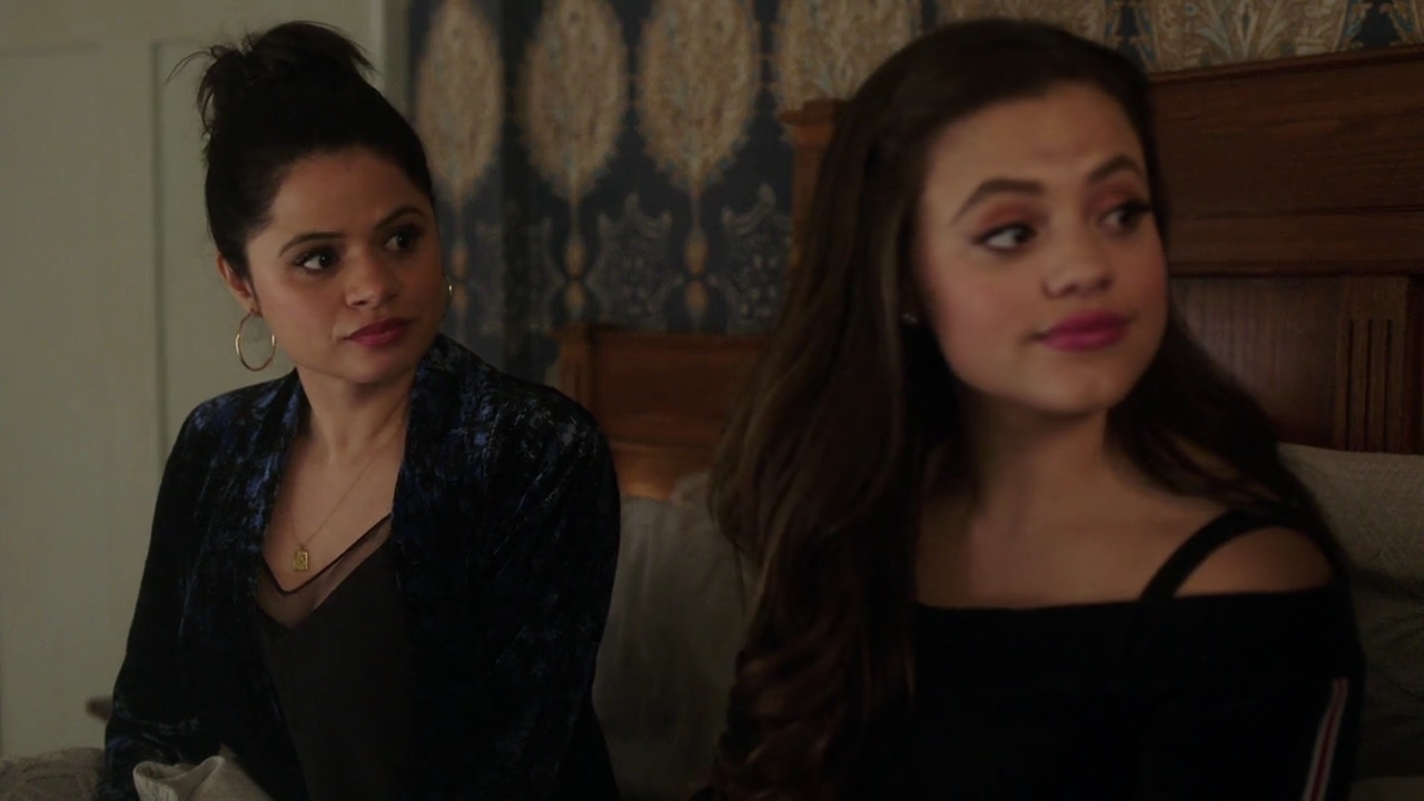 Charmed-Online-dot-nl_Charmed-1x14TouchedByADemon02070.jpg Charmed-Online-dot-nl_Charmed-1x14TouchedByADemon02070.jpg