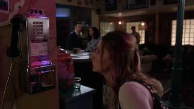 Charmed-Online-dot-nl_Charmed-1x14TouchedByADemon01510.jpg