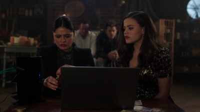 Charmed-Online-dot-nl_Charmed-1x14TouchedByADemon01896.jpg