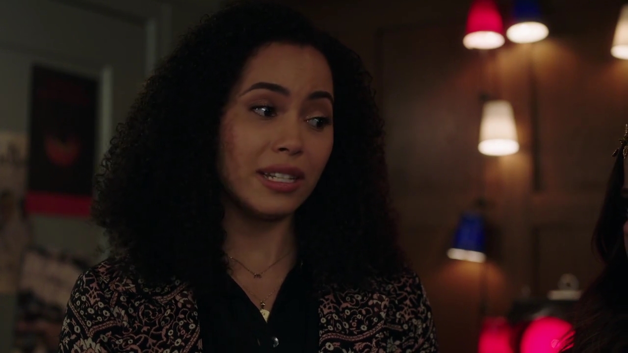 Charmed-Online-dot-nl_Charmed-1x15SwitchesAndStones01710.jpg