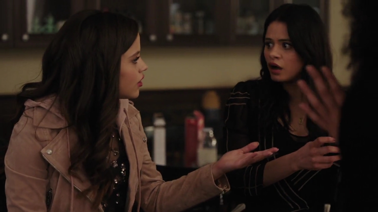 Charmed-Online-dot-nl_Charmed-1x17Surrender00237.jpg Charmed-Online-dot-nl_Charmed-1x17Surrender00237.jpg