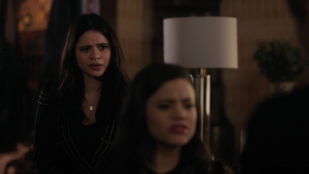 Charmed-Online-dot-nl_Charmed-1x17Surrender00660.jpg Charmed-Online-dot-nl_Charmed-1x17Surrender00660.jpg