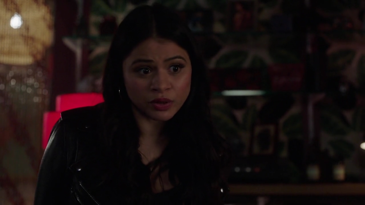 Charmed-Online-dot-nl_Charmed-1x17Surrender00833.jpg