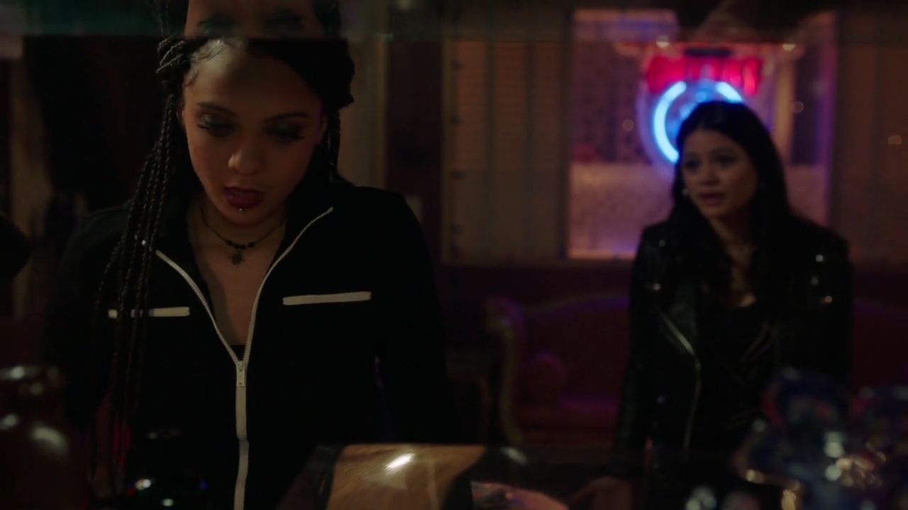 Charmed-Online-dot-nl_Charmed-1x17Surrender00841.jpg Charmed-Online-dot-nl_Charmed-1x17Surrender00841.jpg